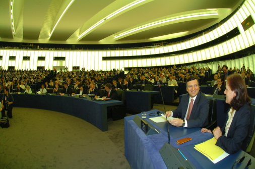 欧州議会によって次期欧州委員長に承認される Barroso 氏